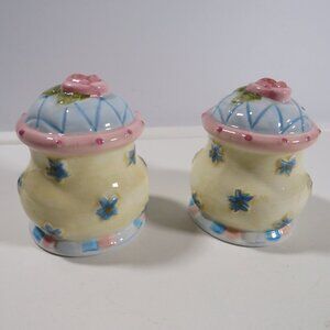 Elements Salt and Pepper Shaker Ceramic Pink Rose with Diamond design embossed